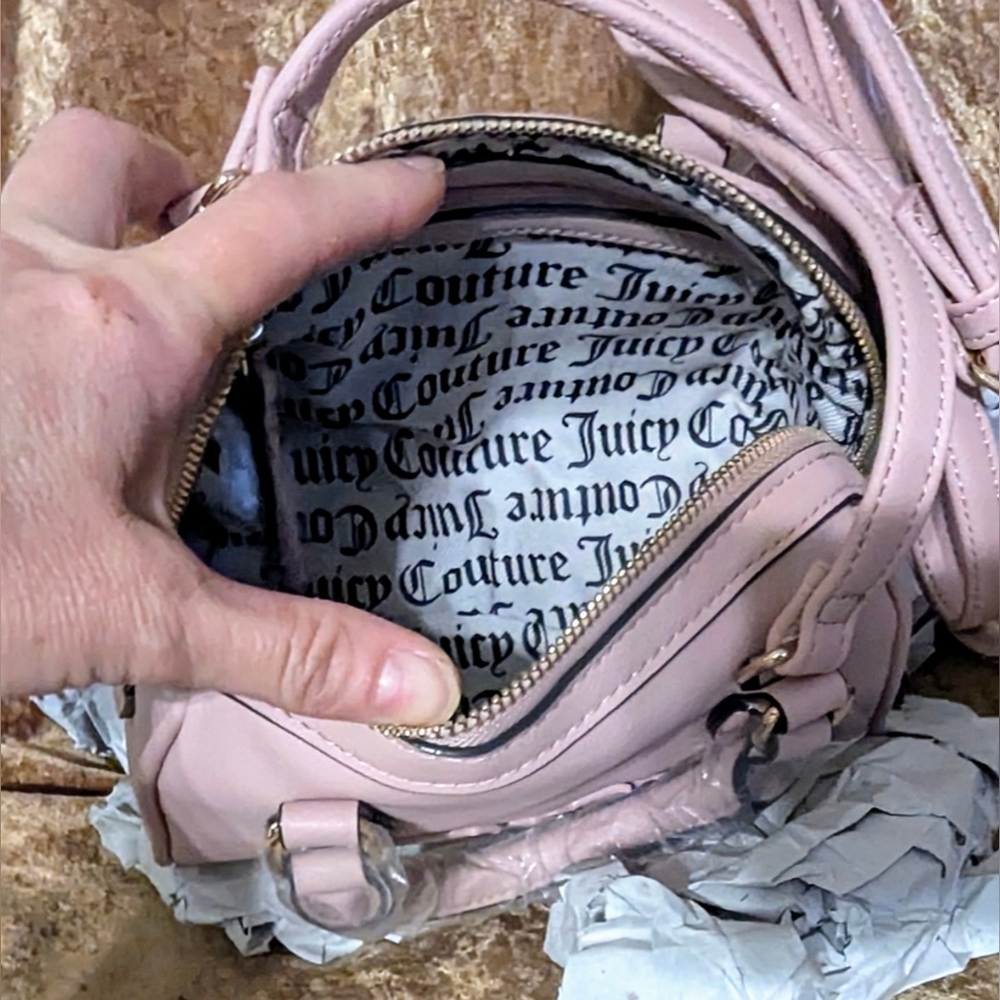 Juicy Couture Pink Cosmetic Bags Glossy Finish - Picture 7 of 13